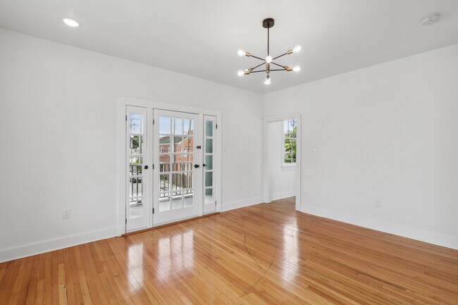 Building Photo - 2700-02 Soniat St