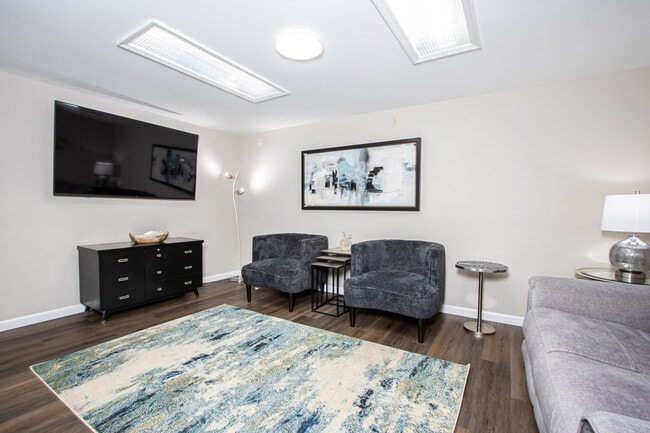 Building Photo - Fury