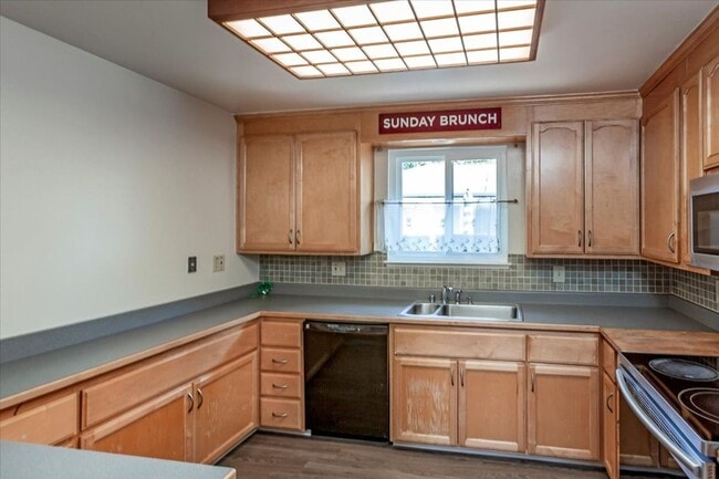 Building Photo - Great Sunnyvale Home