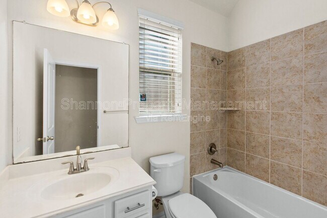 Building Photo - 9430 Harmony Lake Ln