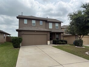 Building Photo - 2315 Bettylou Ln