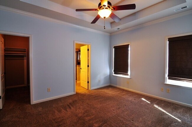 Building Photo - 1462 Cobra Ln