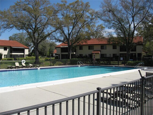 Building Photo - 5644 Gardens Dr