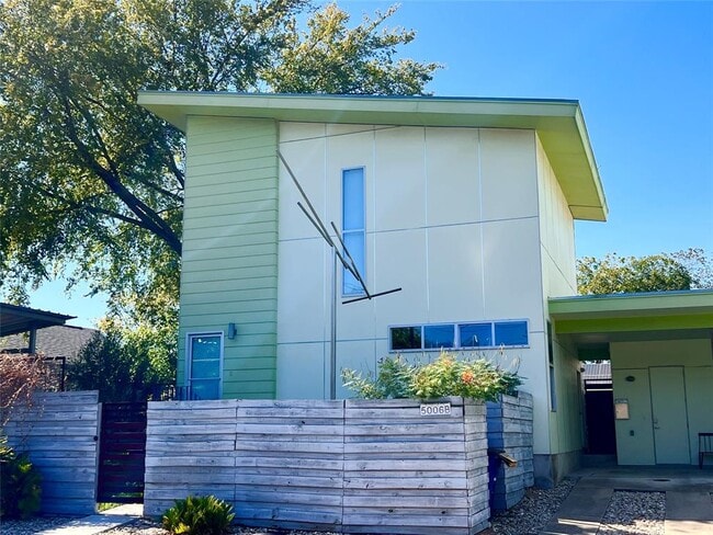 Building Photo - 5006 Woodrow Ave