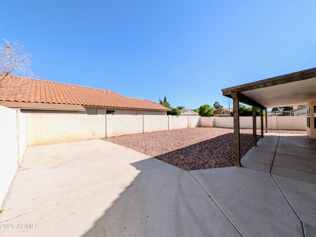 Building Photo - 5232 W Tonto Rd