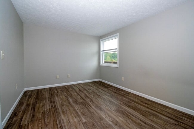 Building Photo - Two bedroom apartment