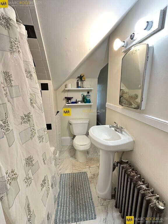 Building Photo - 18 Quint Ave