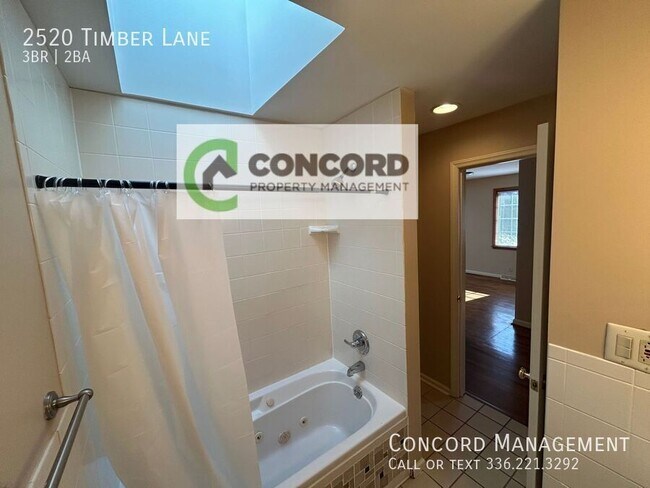 Building Photo - 2520 Timber Ln