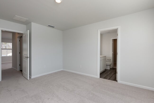 Building Photo - Brand New Build Never Lived In