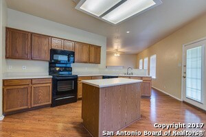 Building Photo - 23618 Persian Hollow