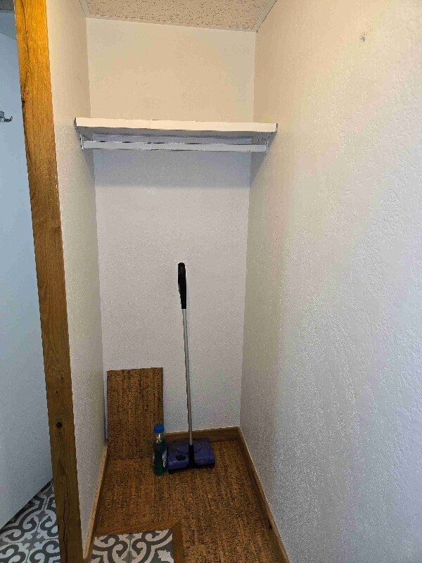 Building Photo - 925 1st Ave N