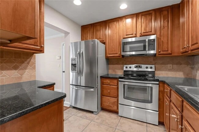 Building Photo - Newly Renovated 3 bedroom 2 bath Winter Pa...