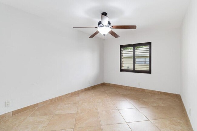 Building Photo - 21920 Holly Tree Way