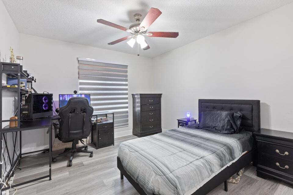 Building Photo - 3221 El Camino Real