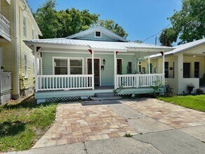 Building Photo - Newly remodeled Licolnville cottage in historic downtown St. Augustine