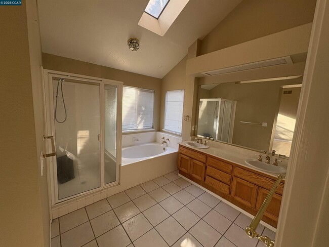 Building Photo - 3524 Liberty Ct