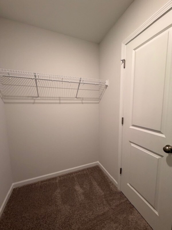 Building Photo - 2026 Skyline Rd