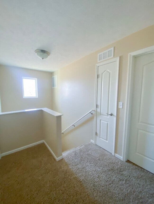 Building Photo - Italian Estates Property Management