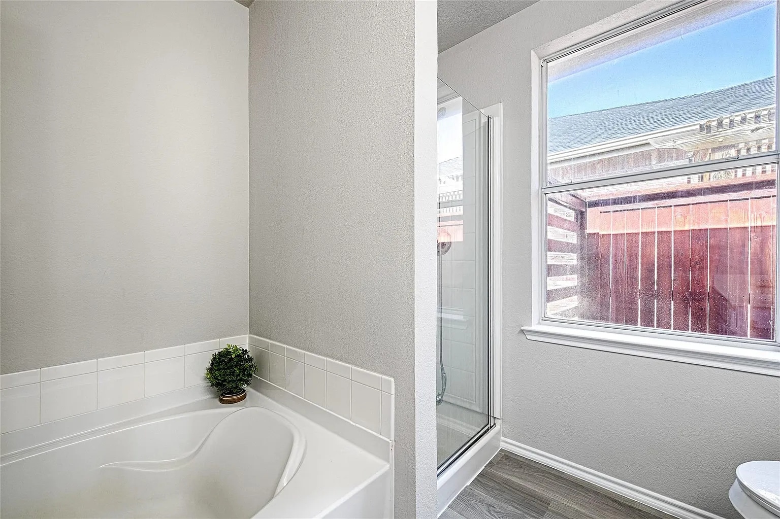 Building Photo - 3721 Mountain Ranch Rd