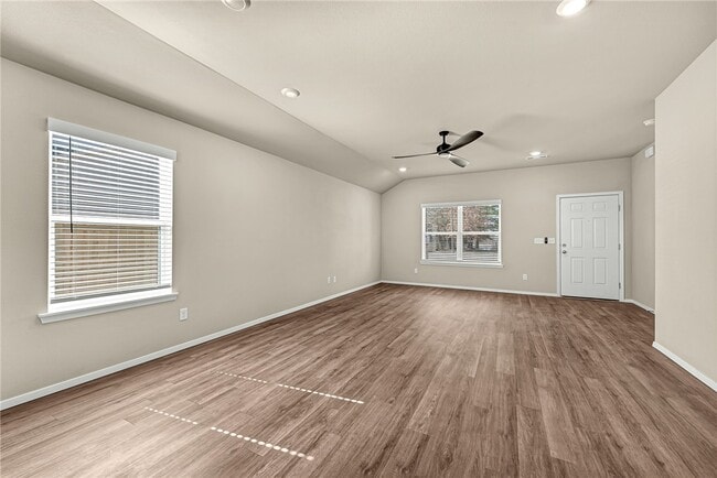 Building Photo - 990 Morningside Dr