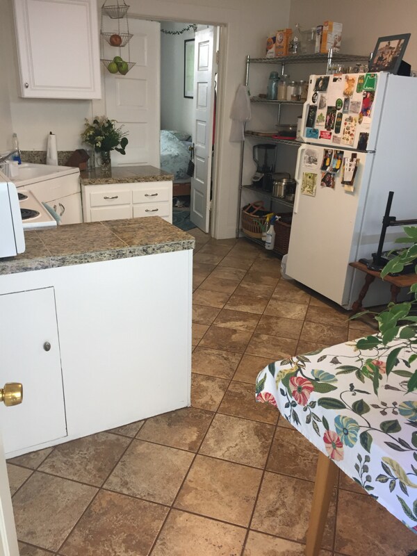 Building Photo - 213 NW 11th St