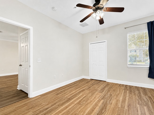 Building Photo - Upgraded 2Bedrooms/2Baths condo in a vibrant lifestyle Winter Garden community!