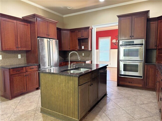 Building Photo - 1520 Vassar Ave