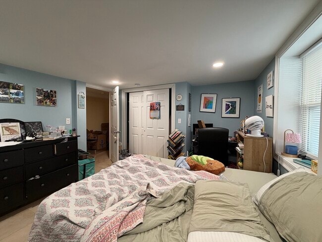 Building Photo - 27 Essex St