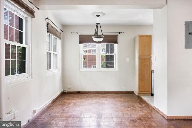 Building Photo - 1535 Mt Eagle Pl