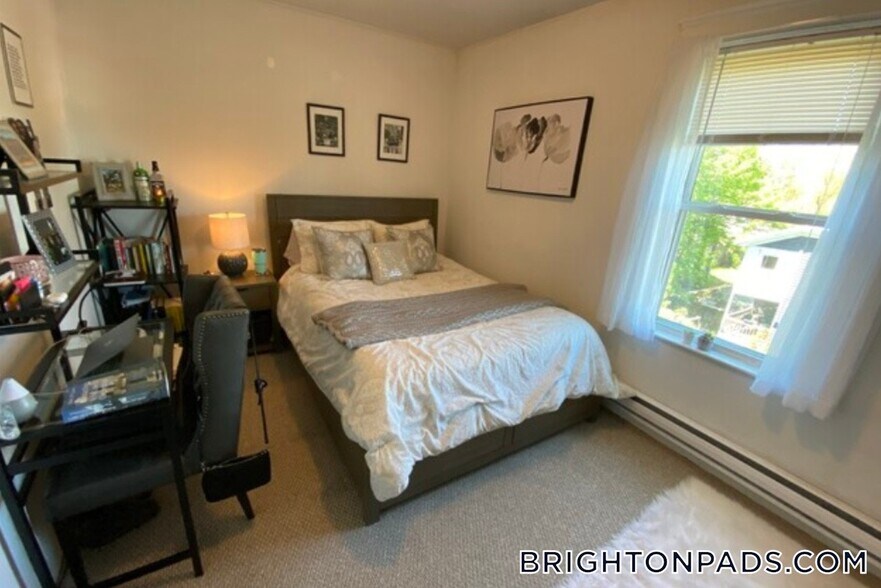 Building Photo - 26 Union St