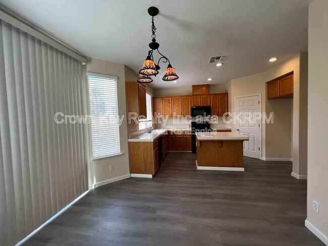 Building Photo - 1140 Dominique Dr