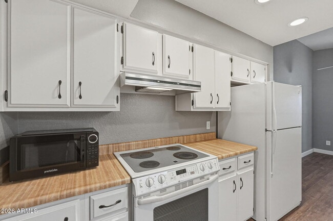 Building Photo - 4323 N 29th Pl