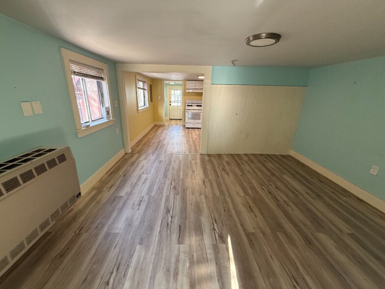 Primary Photo - 18 L St