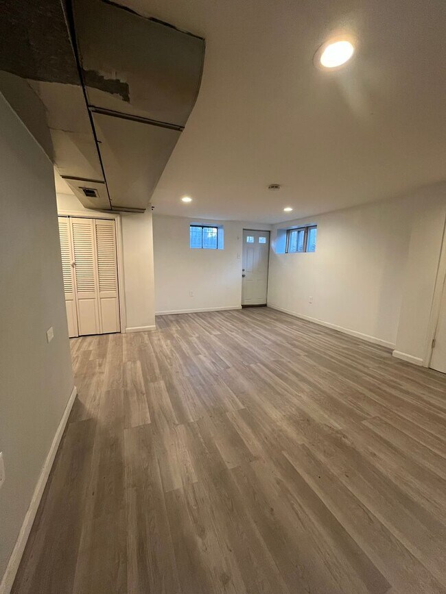 Building Photo - Lovely 4 BR/2.5 BA EOG Townhome in Temple ...