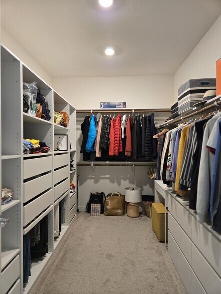 Building Photo - 2413 Village Square Blvd