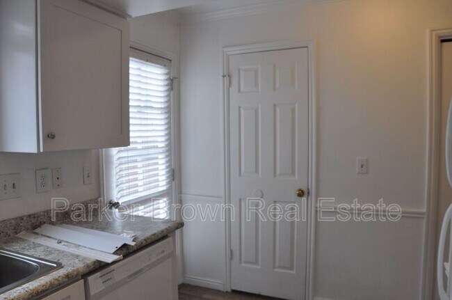 Building Photo - 430 N 470 W