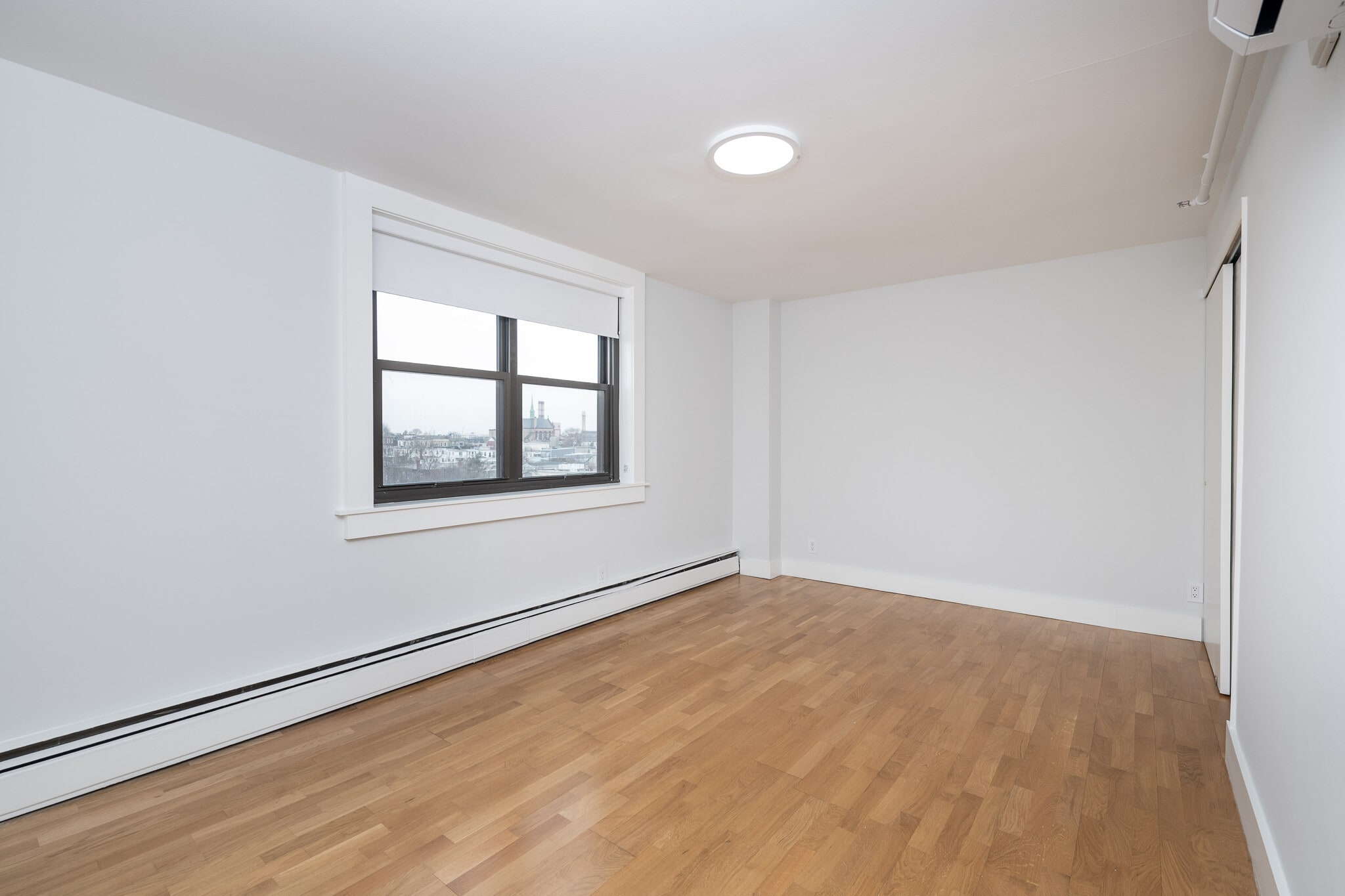 Building Photo - 1410 Columbia Rd