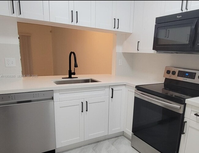 Building Photo - 10357 NW 8th St