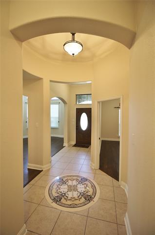 Building Photo - 1713 Fair Oaks Ln