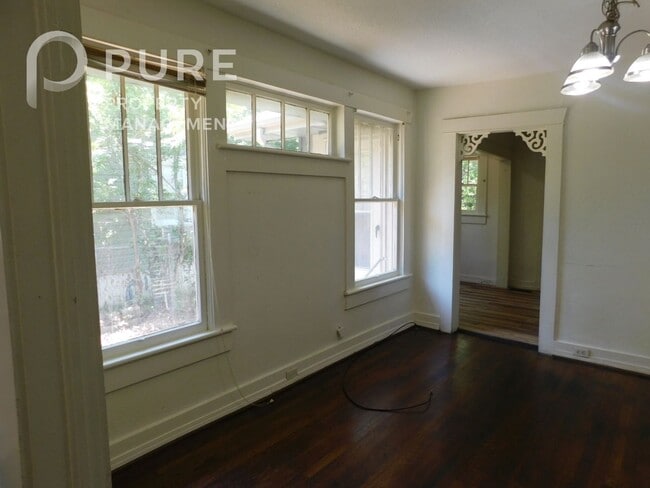 Building Photo - $200 Visa gift card offer!