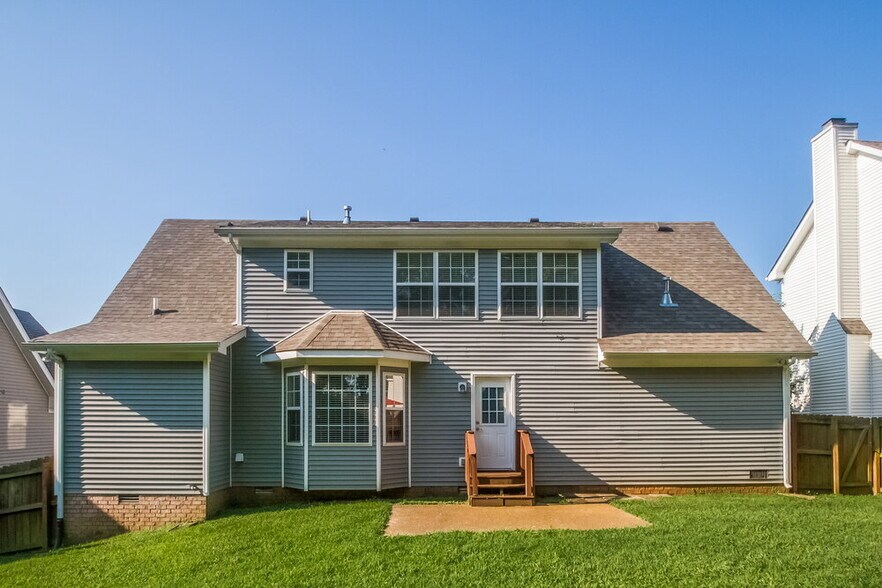 Building Photo - 1014 Persimmon Dr