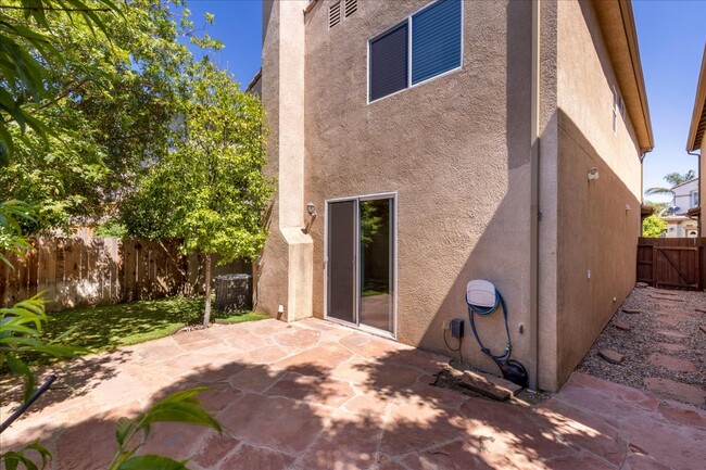 Building Photo - 14932 Isamar Ln