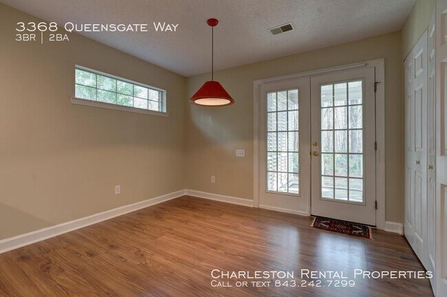 Building Photo - 3368 Queensgate Way