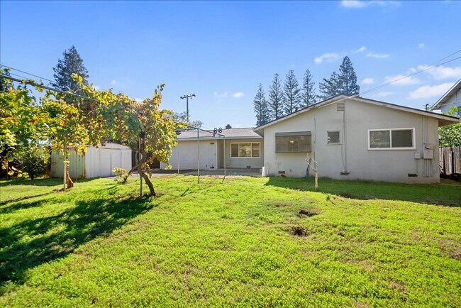 Building Photo - 3333 Alta Arden Expy