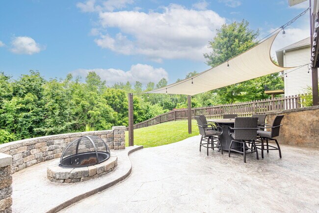 Building Photo - 3702 Timber Run Dr