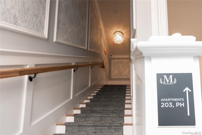 Building Photo - 1090 New York Ave