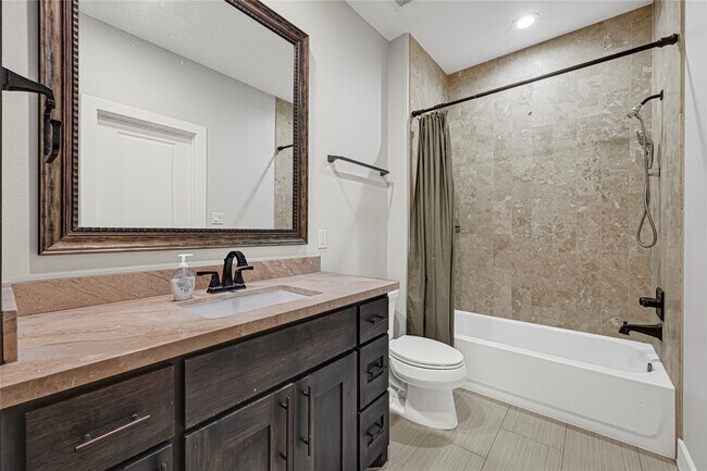 Building Photo - 11218 Gallant Ridge Ln