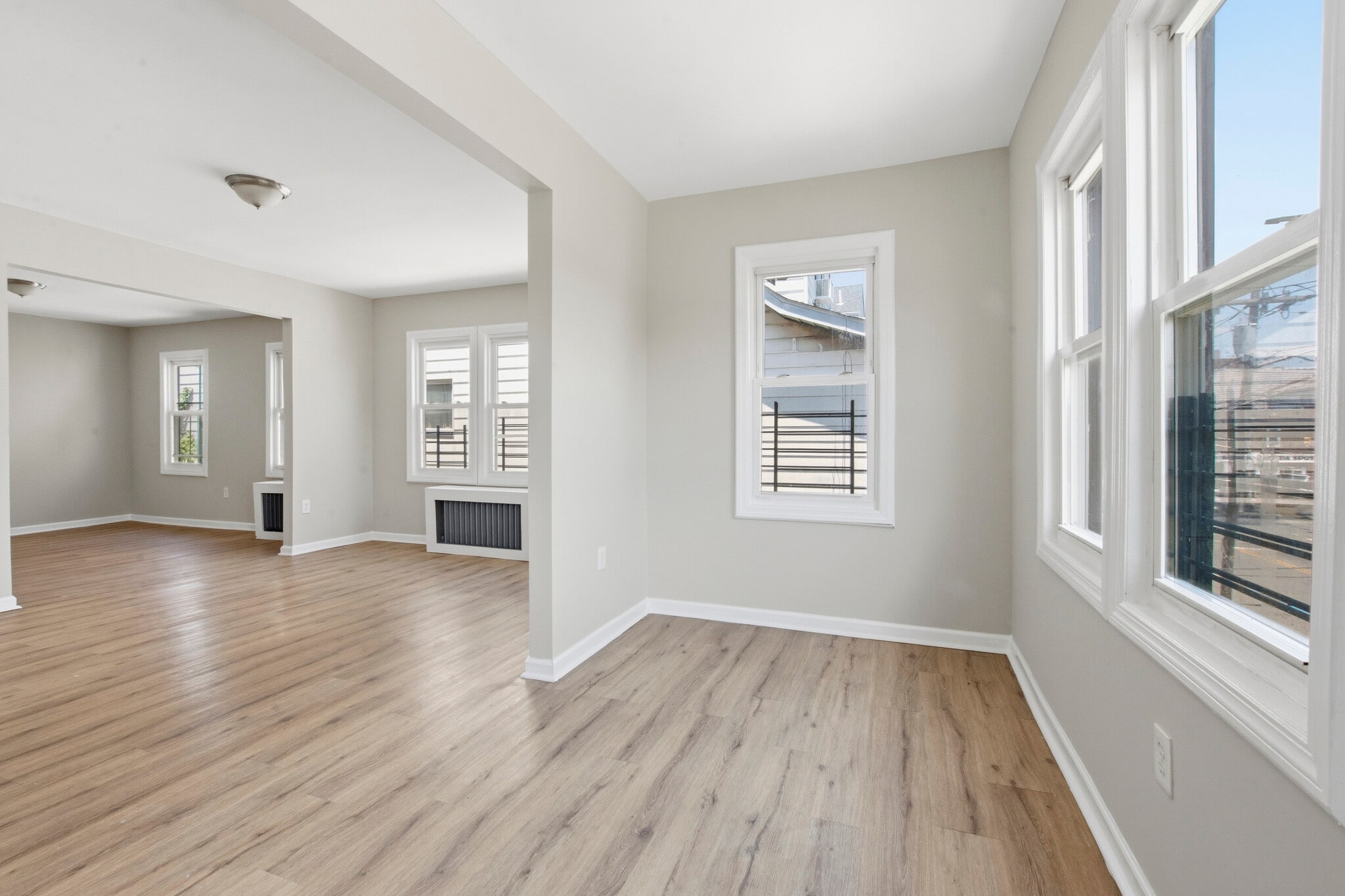 Sun Room - 323 Myrtle Ave