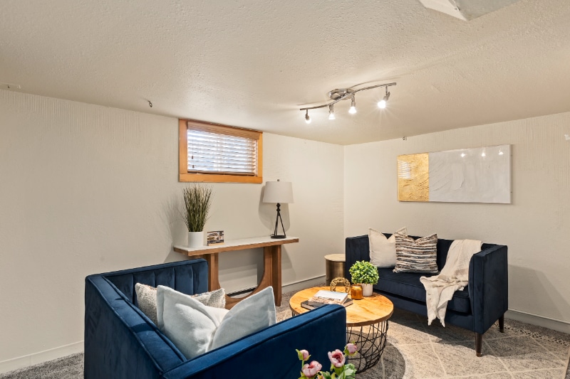 Building Photo - 530 Laporte Ave