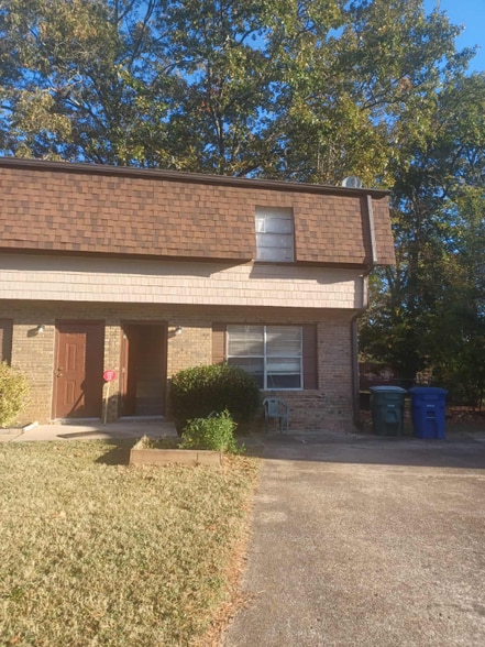 Primary Photo - 3909 Bowman Ln